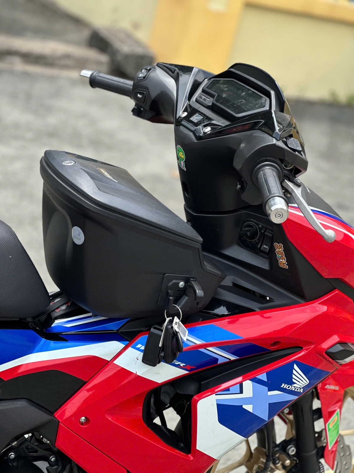HONDA WINNER V3 ABS BS 59NA-16330