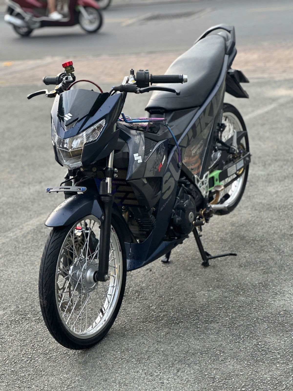 SUZUKI RAIDER BS 95AA-32084
