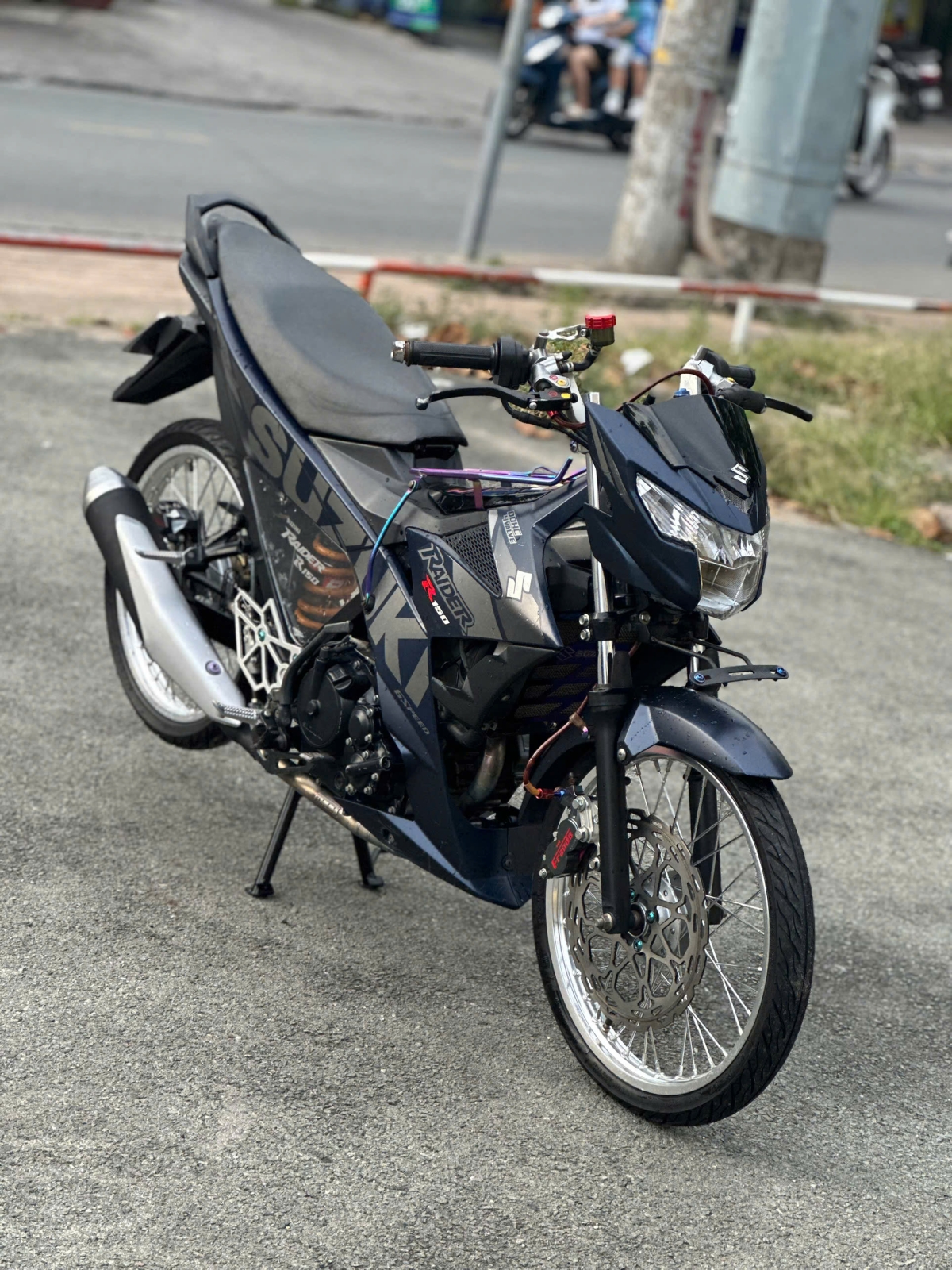 SUZUKI RAIDER BS 95AA-32084