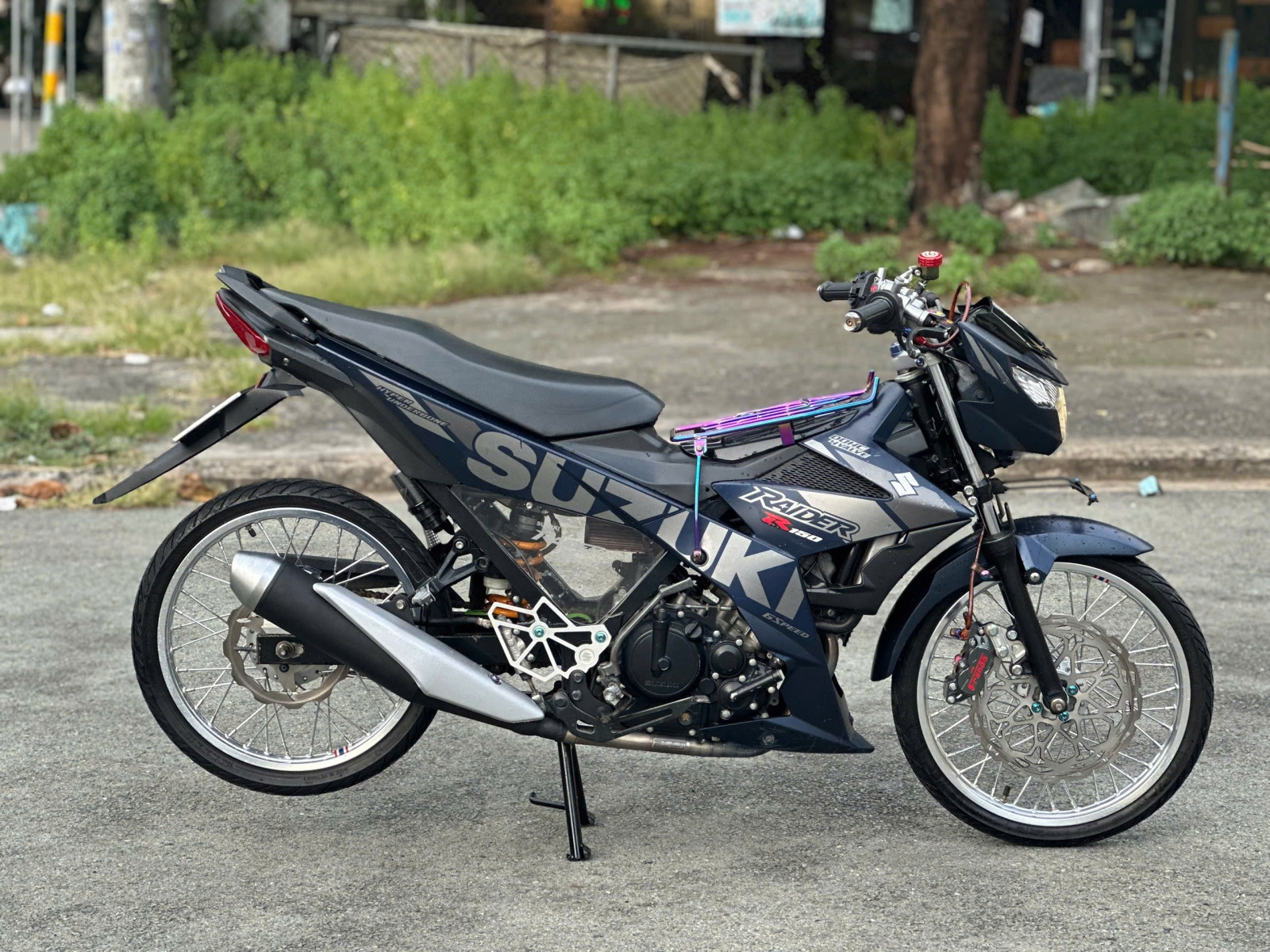 SUZUKI RAIDER BS 95AA-32084