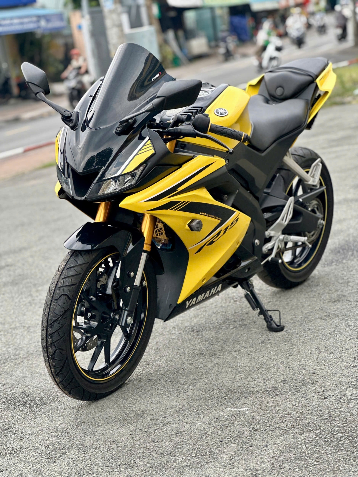 YAMAHA R15 150cc BS 50x1-02640