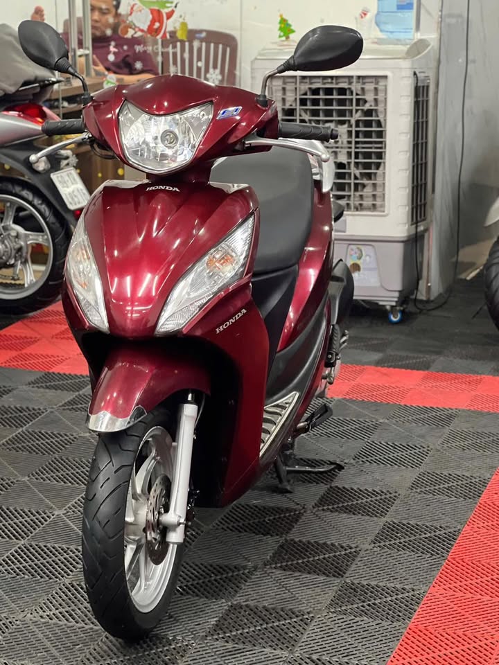 Honda Vision 2014 37B2-44884