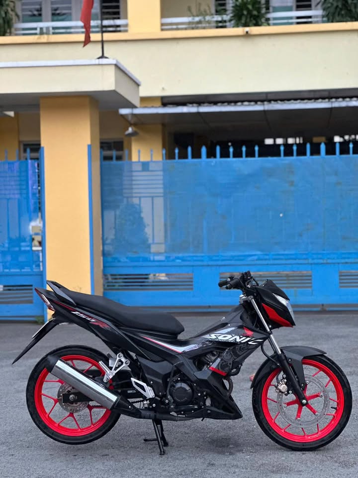 HONDA SONIC 61D1-985.70