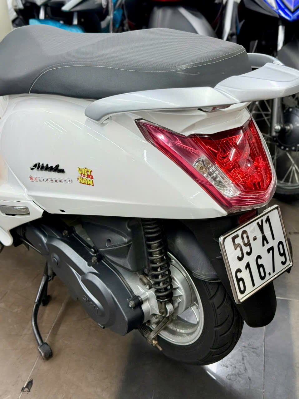 Atila Elizabet King 2015 59X1-61679