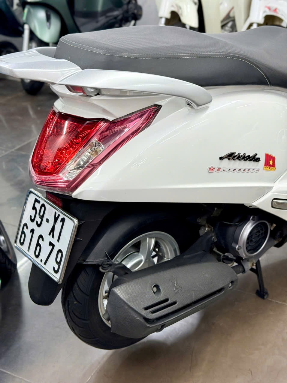 Atila Elizabet King 2015 59X1-61679