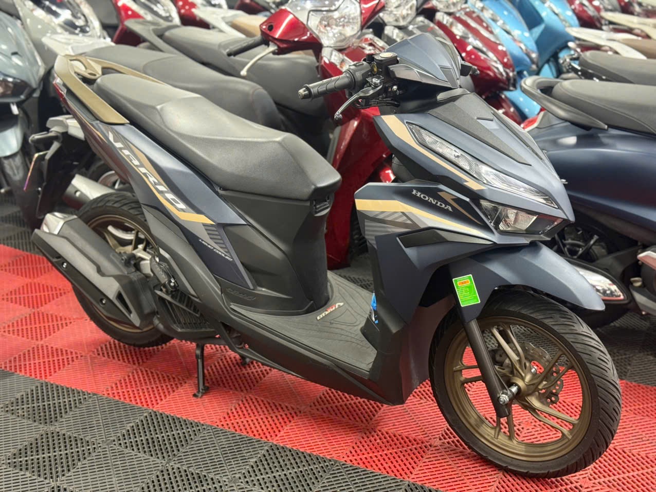 HONDA VARIO 125 2024 SMK 5000KM 67AL-23953
