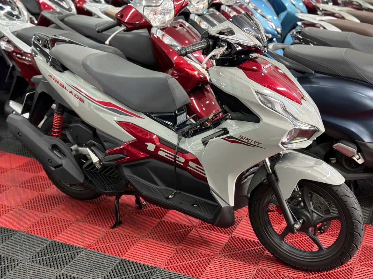 HONDA AIRBLADE 125 2024 7000KM 69S3-80435