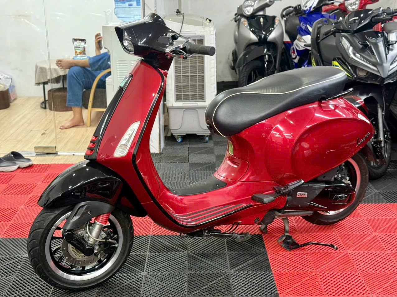 Vespa Sprint 2020 Bao sang tên