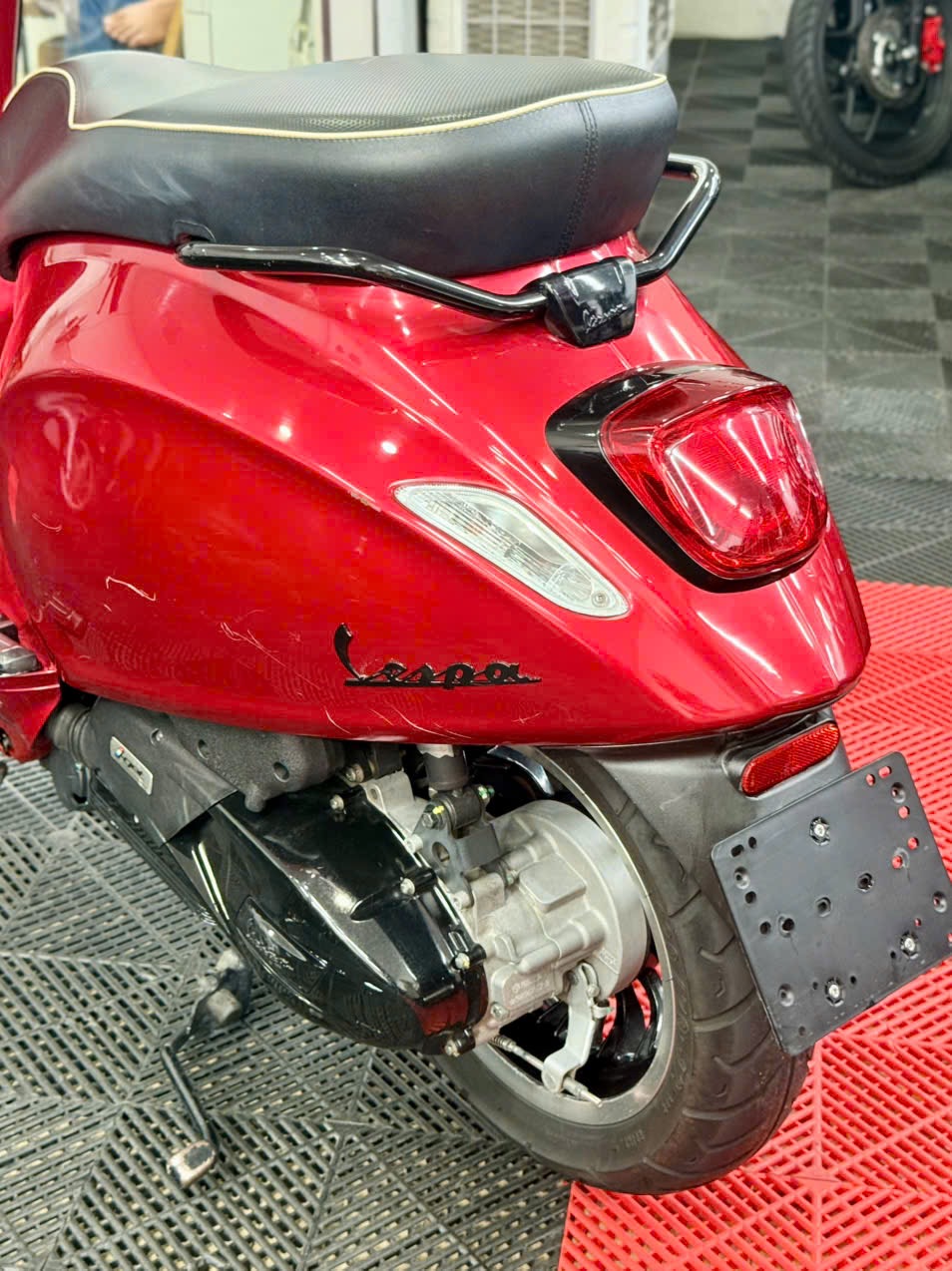 Vespa Sprint 2020 Bao sang tên