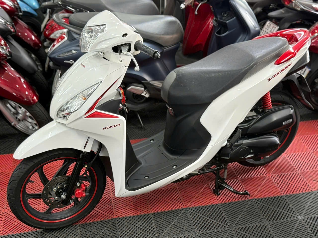 HONDA VISION 2020 SMK 64D1-53150
