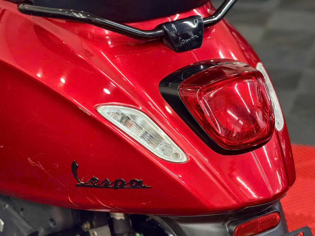 Vespa Sprint 2020 Bao sang tên