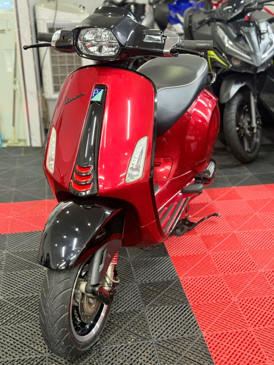 Vespa Sprint 2020 Bao sang tên