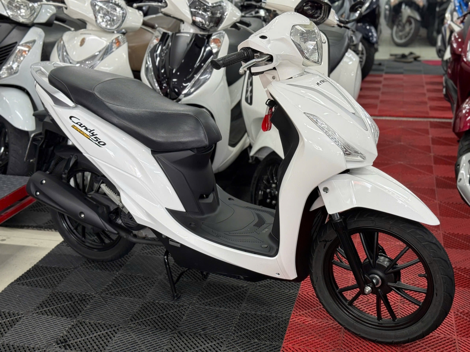 KYMCO CANDY HERMOSA 50cc 61BA-02770