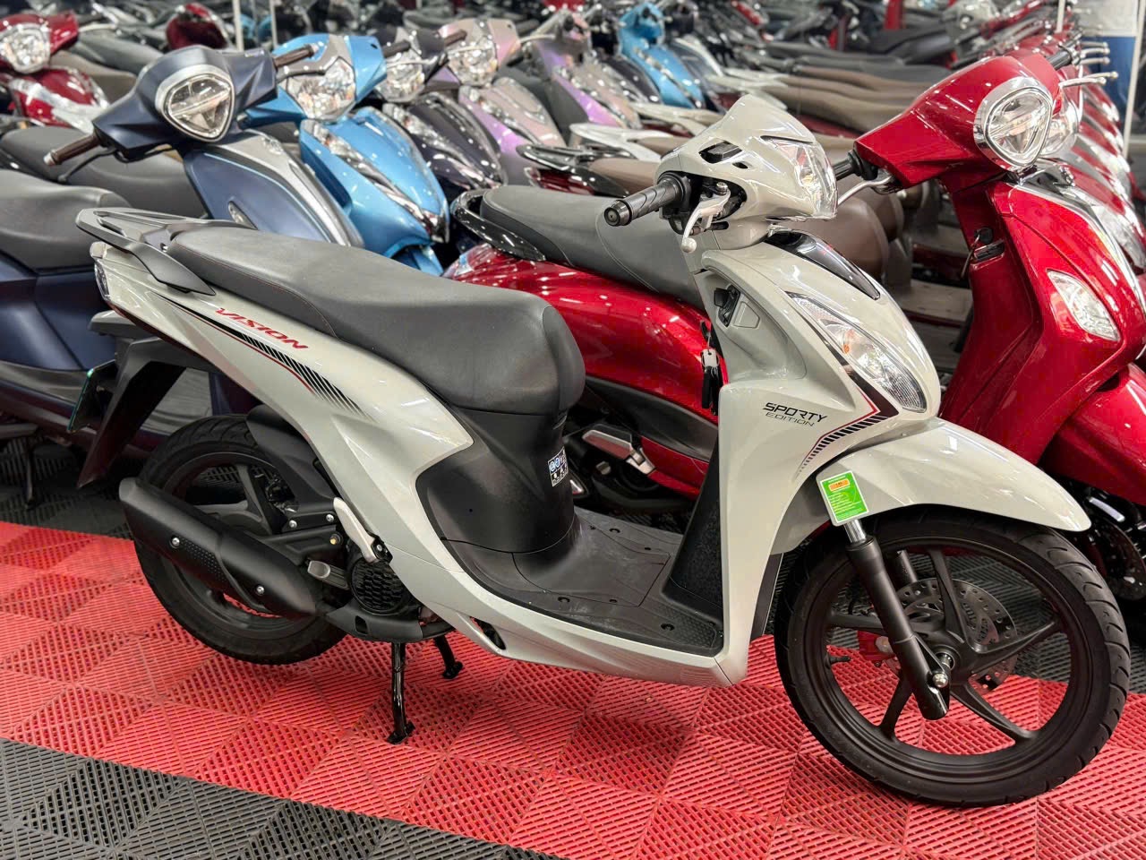 HONDA VISION 2023 BÁNH LỚN 59S3-80087