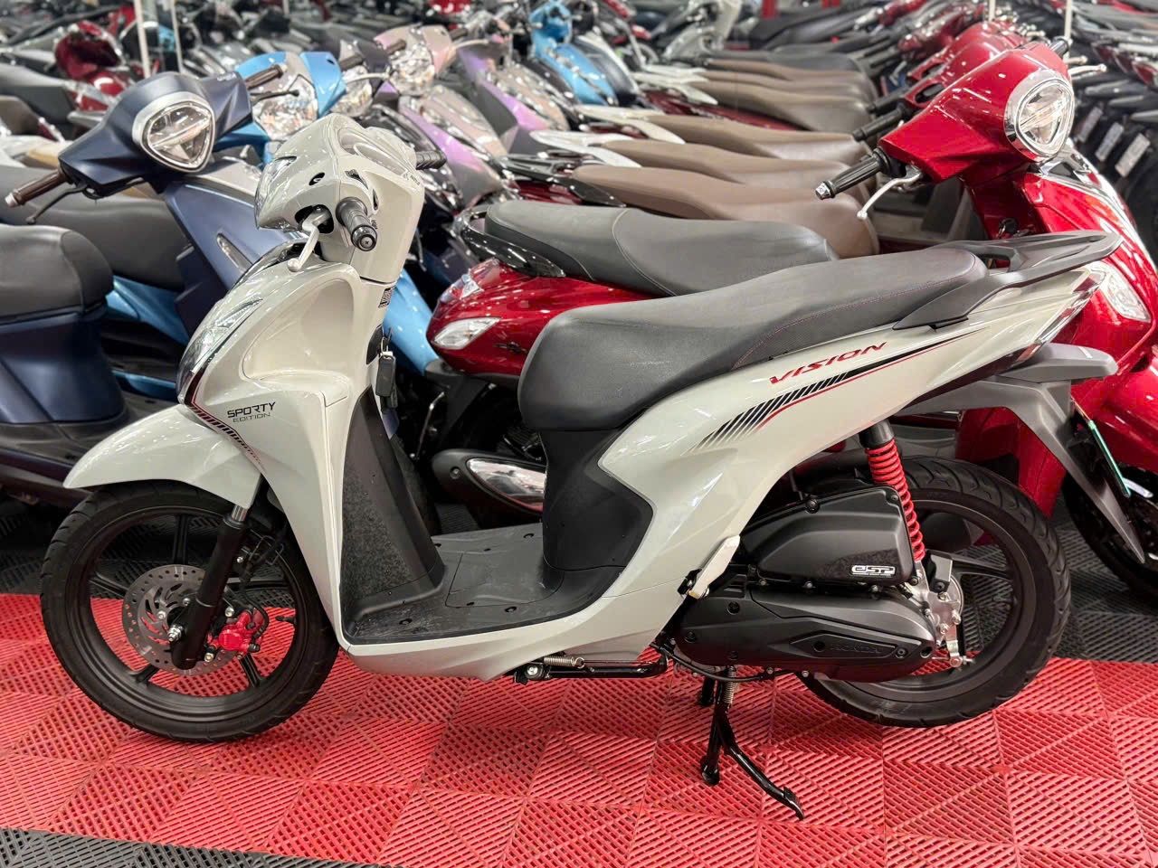 HONDA VISION 2023 BÁNH LỚN 59S3-80087