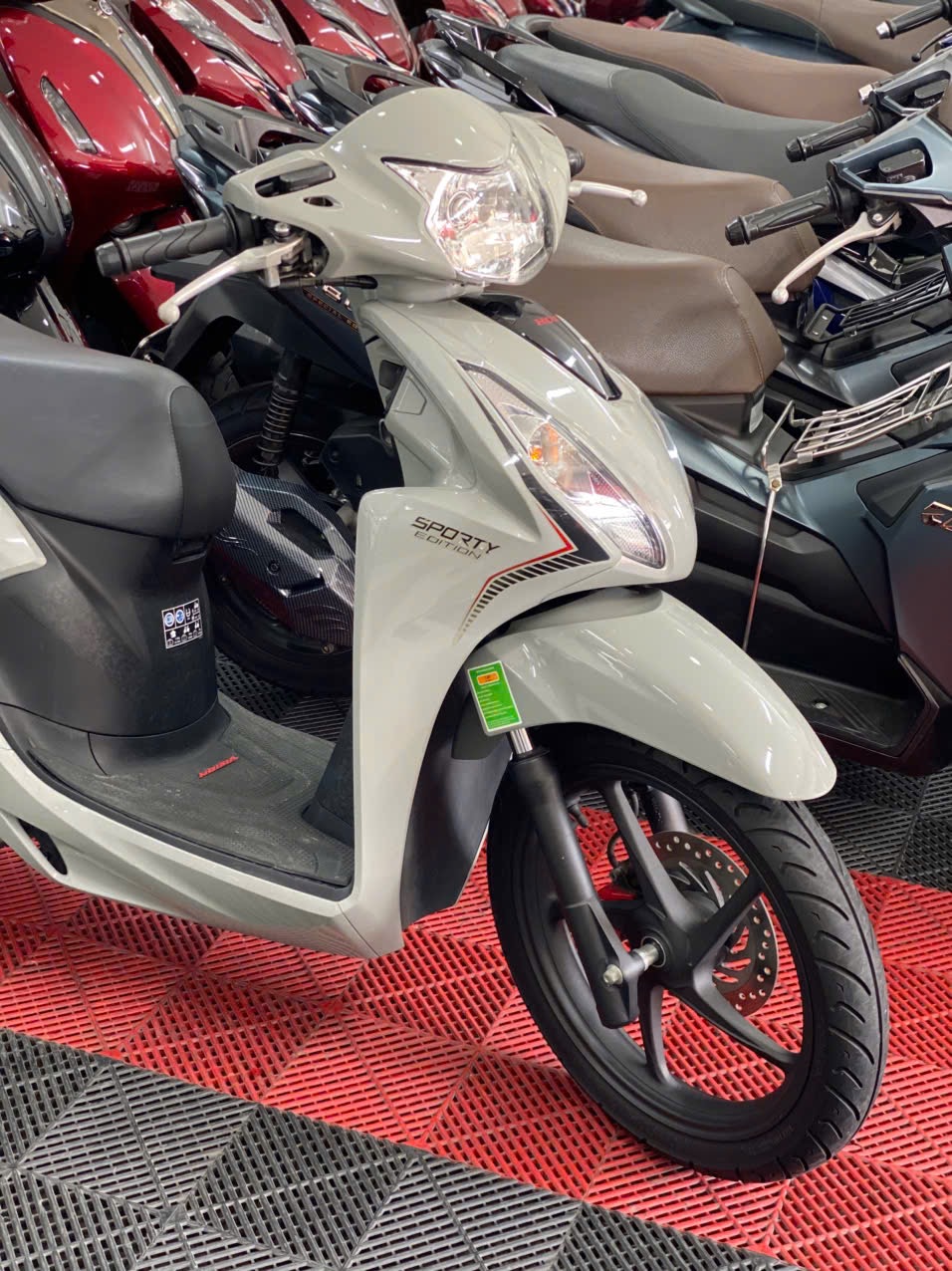 HONDA VISION 2023 BÁNH LỚN 59S3-80087