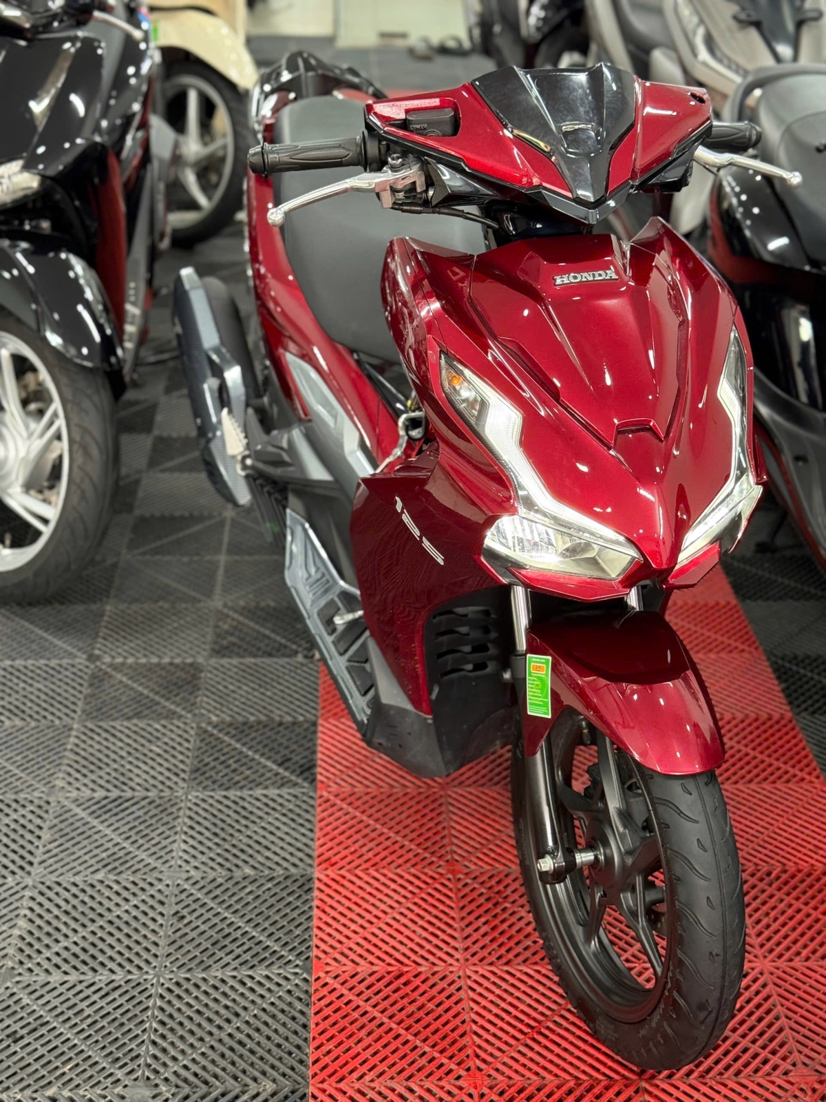 HONDA AIRBLADE 125 2025 4V 8000KM 50AC-76853