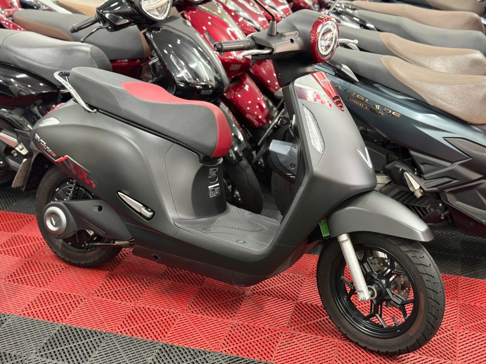 VINFAST EVO LITE NEO 50CC GIÁ RẺ 50AA-46105