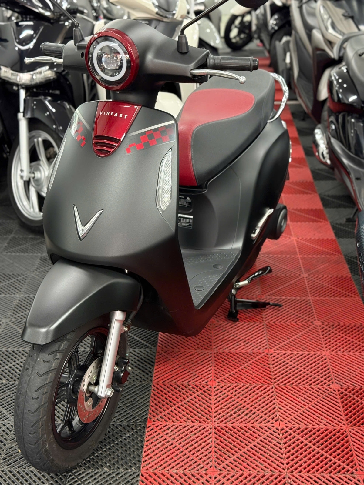 VINFAST EVO LITE NEO 50CC GIÁ RẺ 50AA-46105