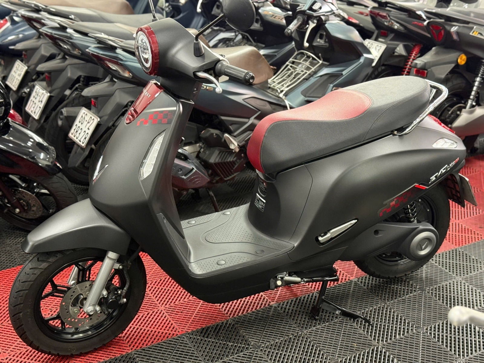 VINFAST EVO LITE NEO 50CC GIÁ RẺ 50AA-46105