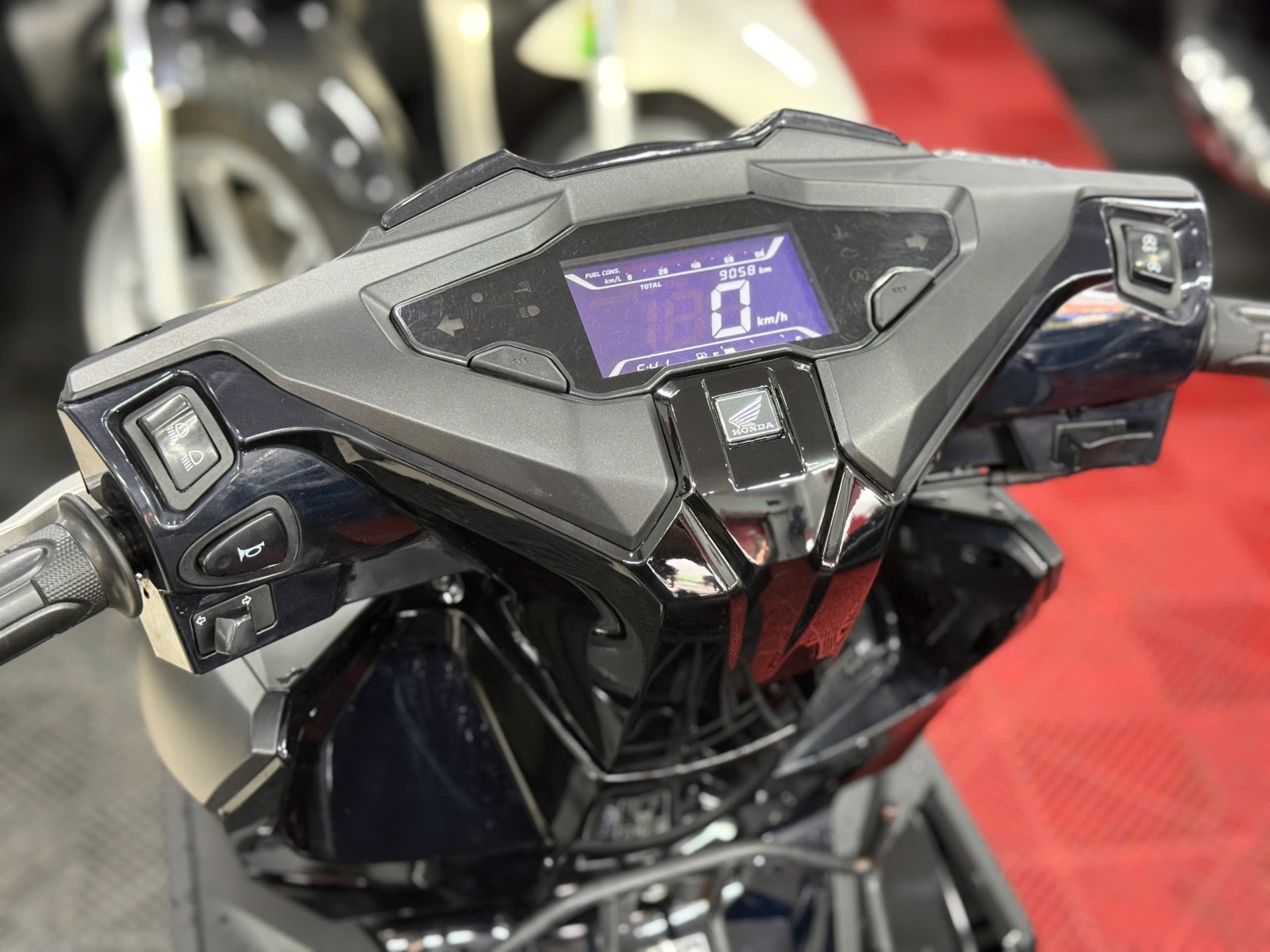 HONDA AIRBLADE 125 4V 2023 9000KM 59XB-39490