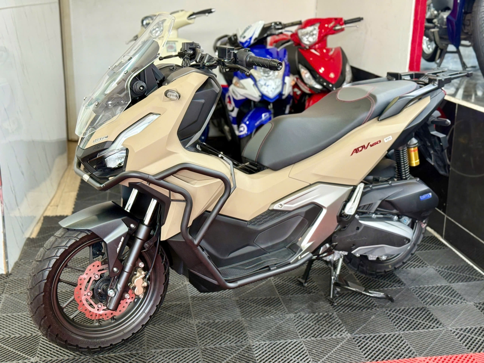 ADV160 2026 3000km Bao sang tên