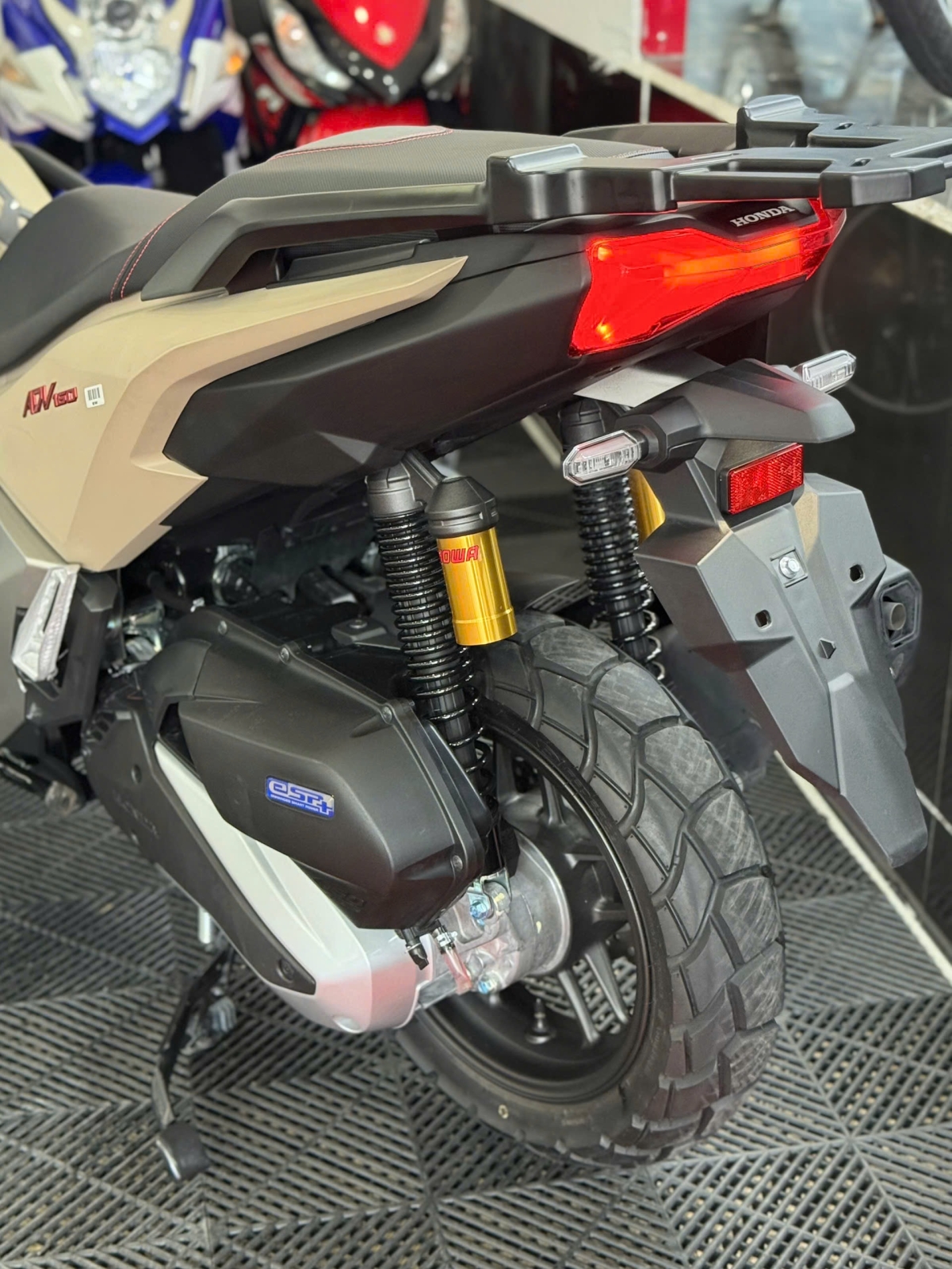 ADV160 2026 3000km Bao sang tên