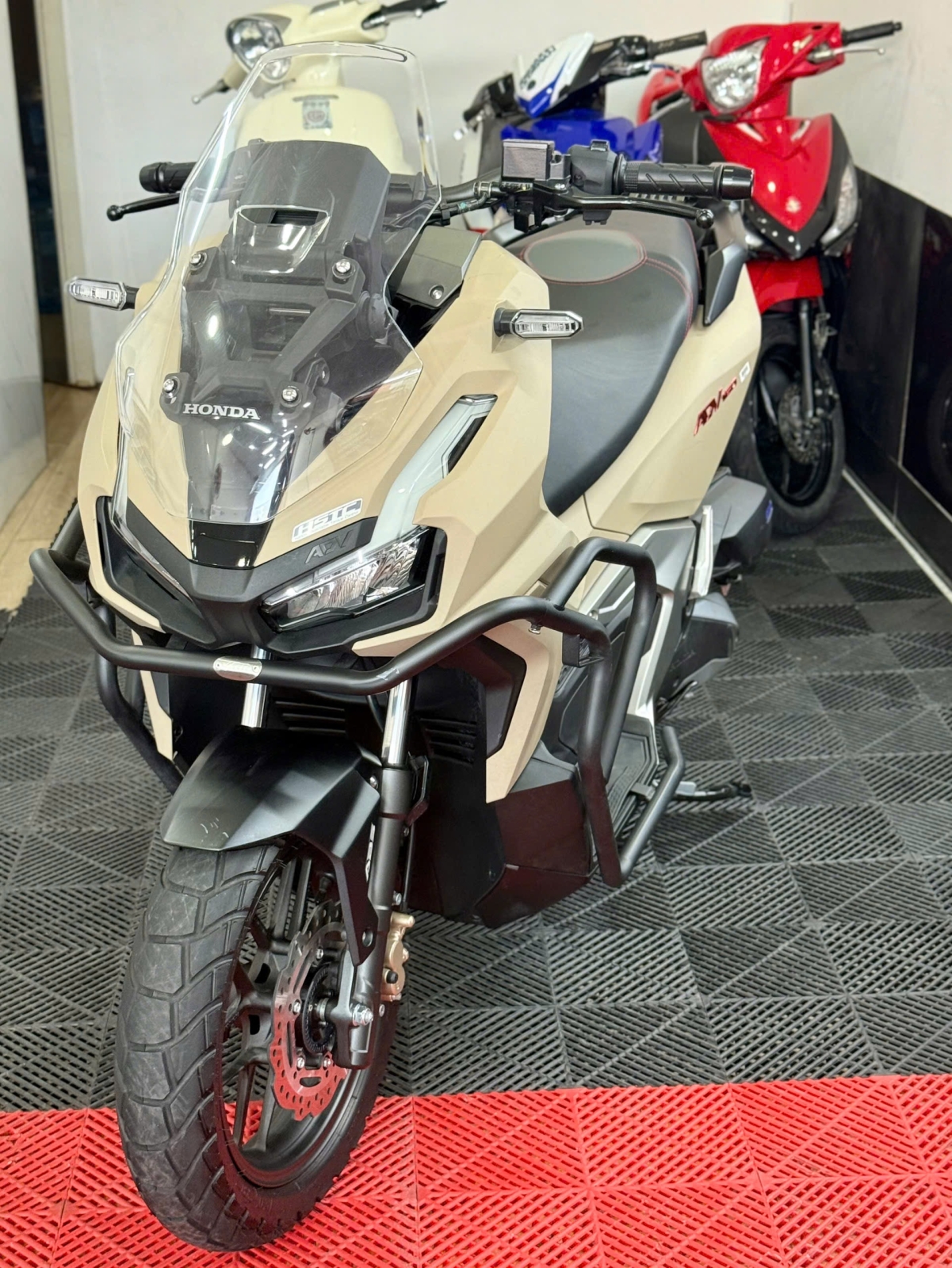 ADV160 2026 3000km Bao sang tên