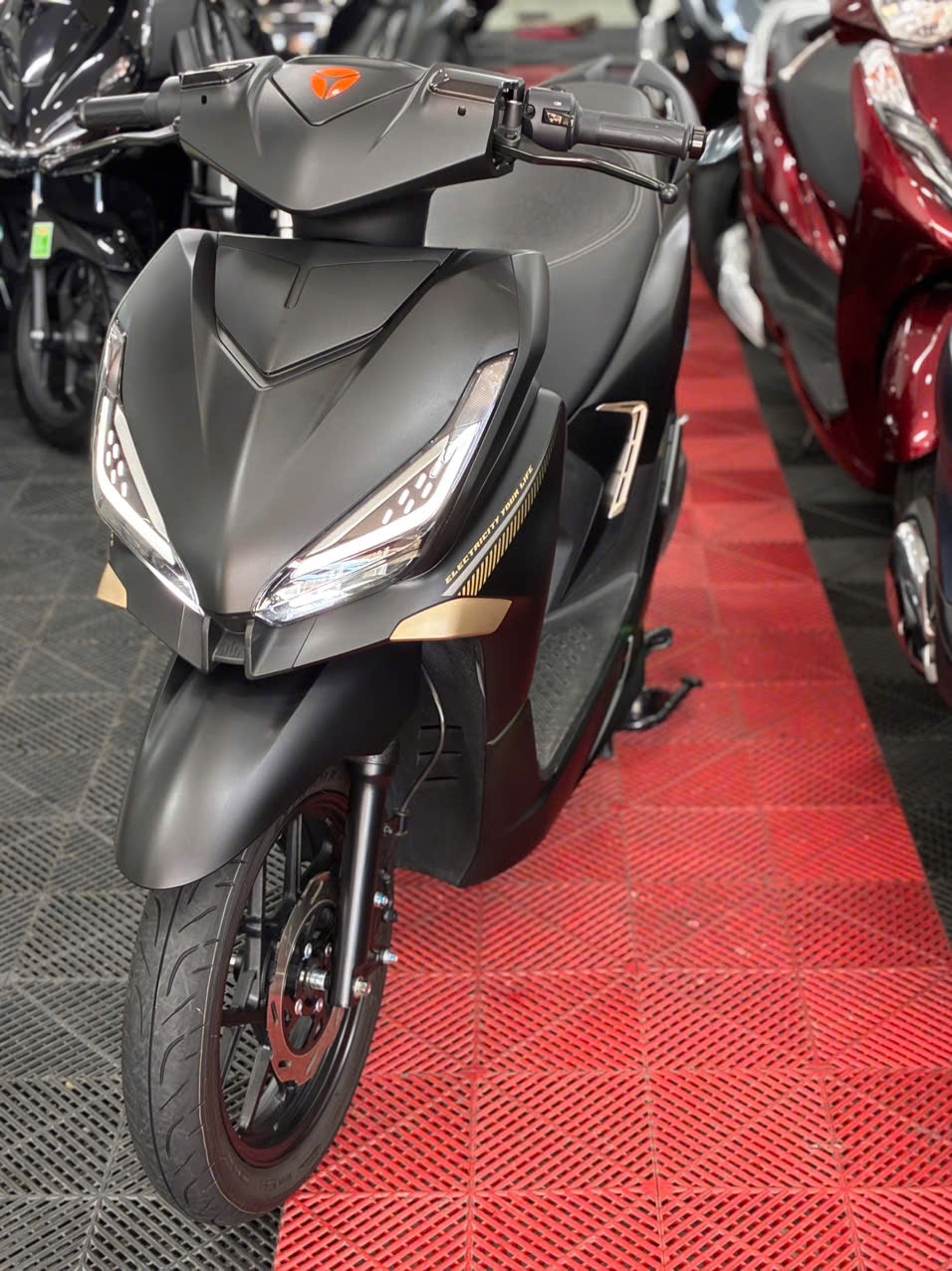 YADEA VELAX H 5000KM 50AA-19158