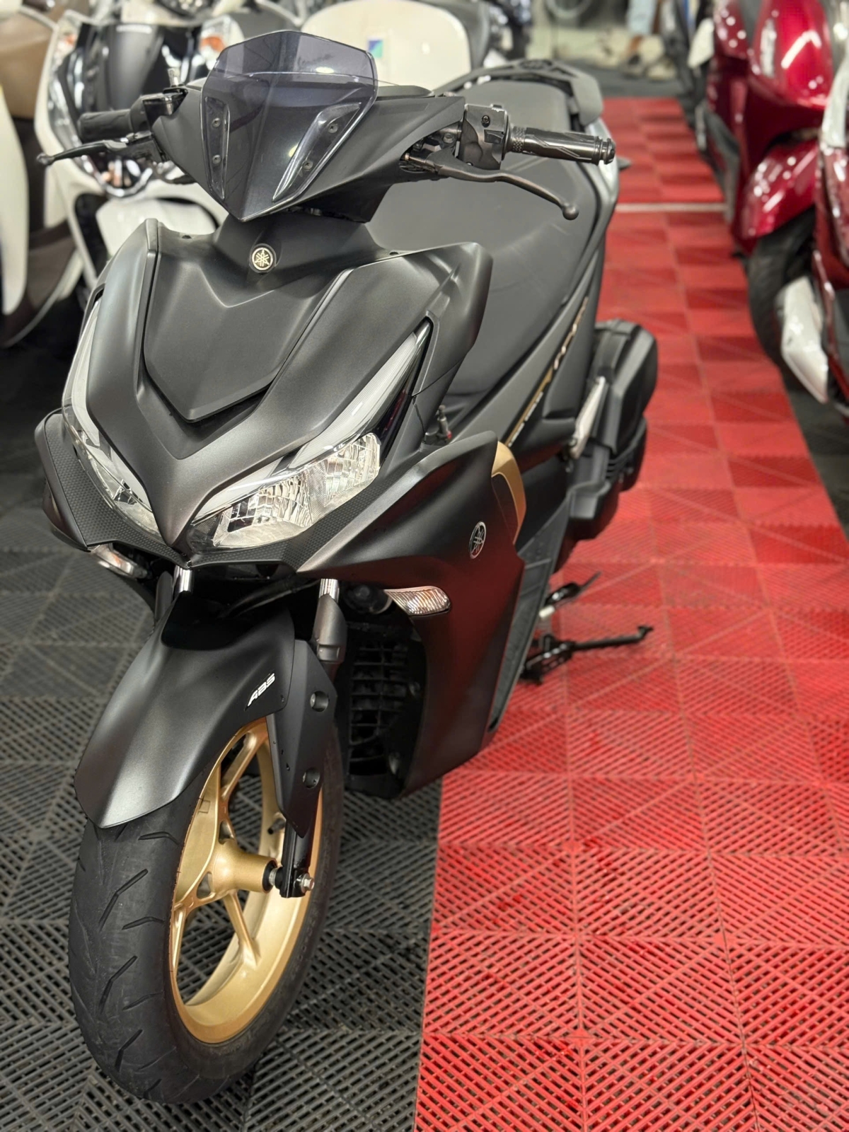 YAMAHA NVX 155 V2 2022 SMK 59X3-84157