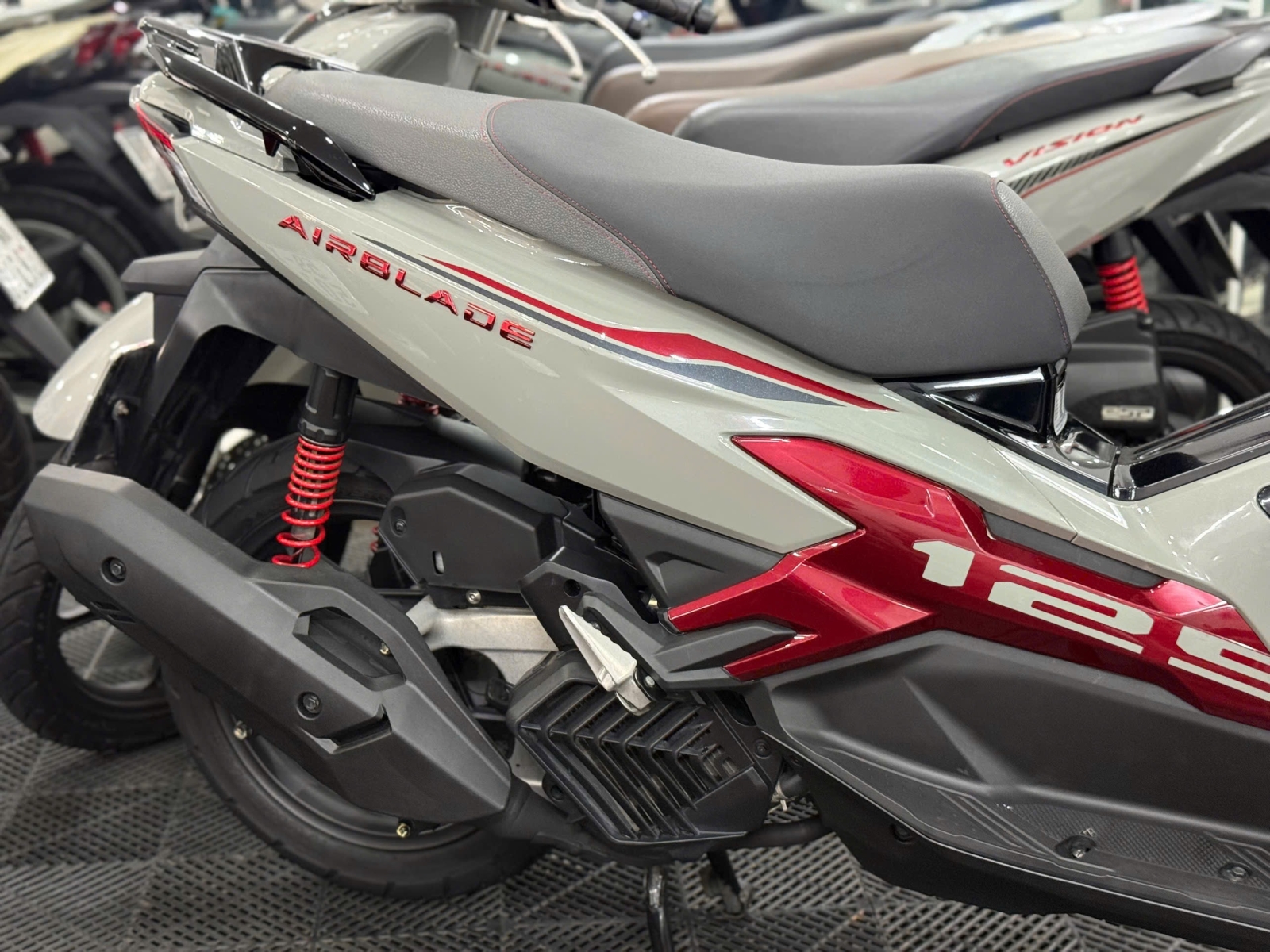 HONDA AIRBLADE 125 2025 50AD-04762