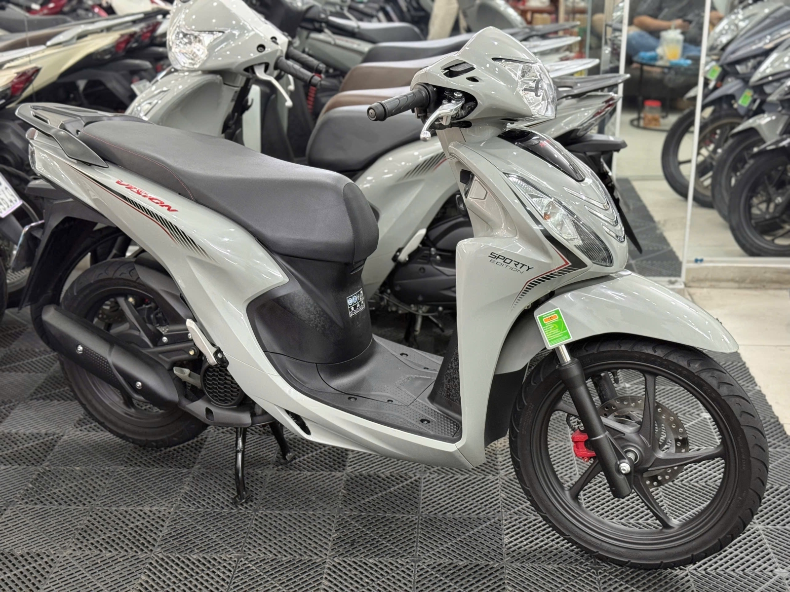 HONDA VISION 2023 BÁNH LỚN 4000KM 61D2-32220
