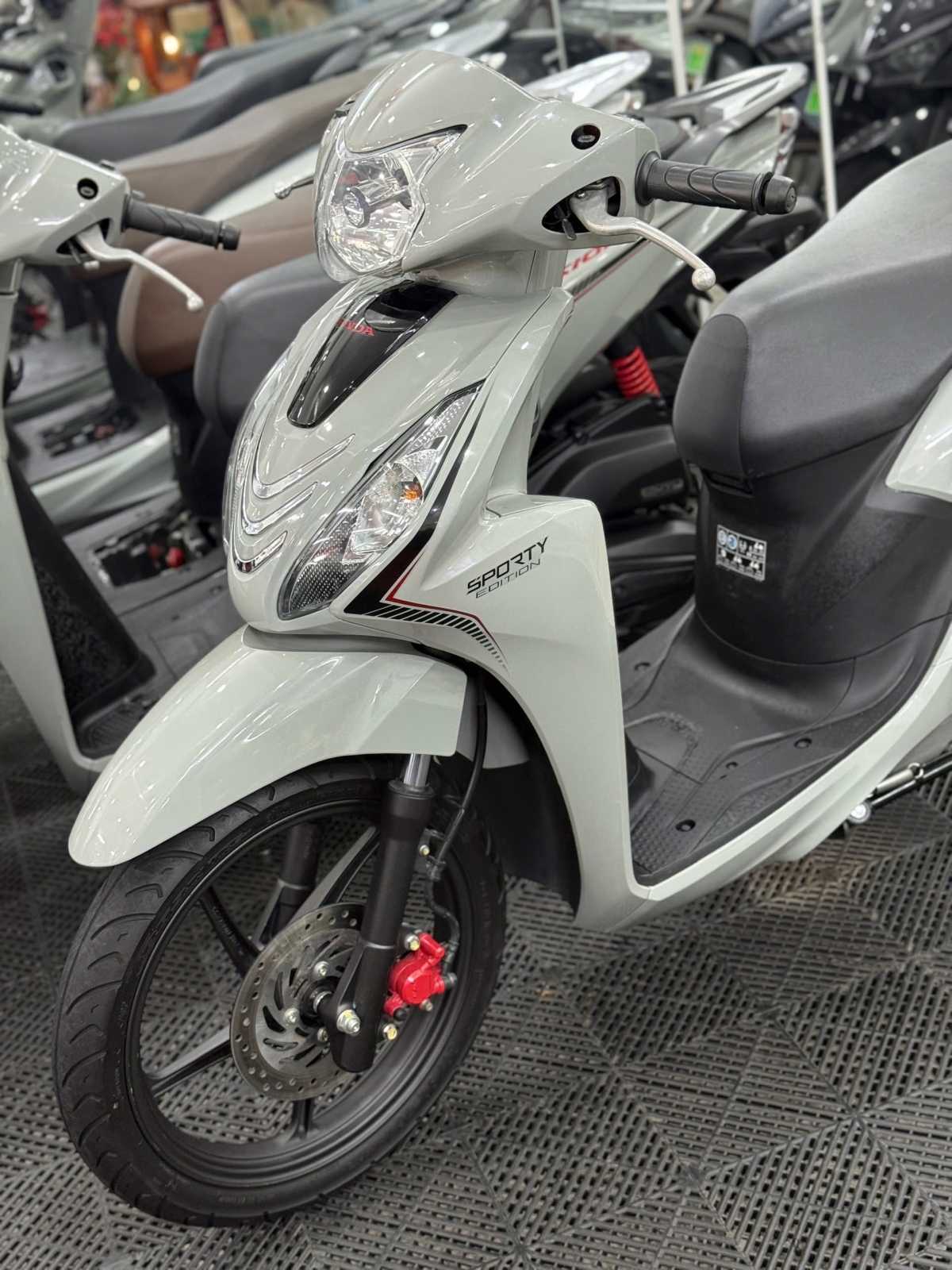 HONDA VISION 2023 BÁNH LỚN 4000KM 61D2-32220
