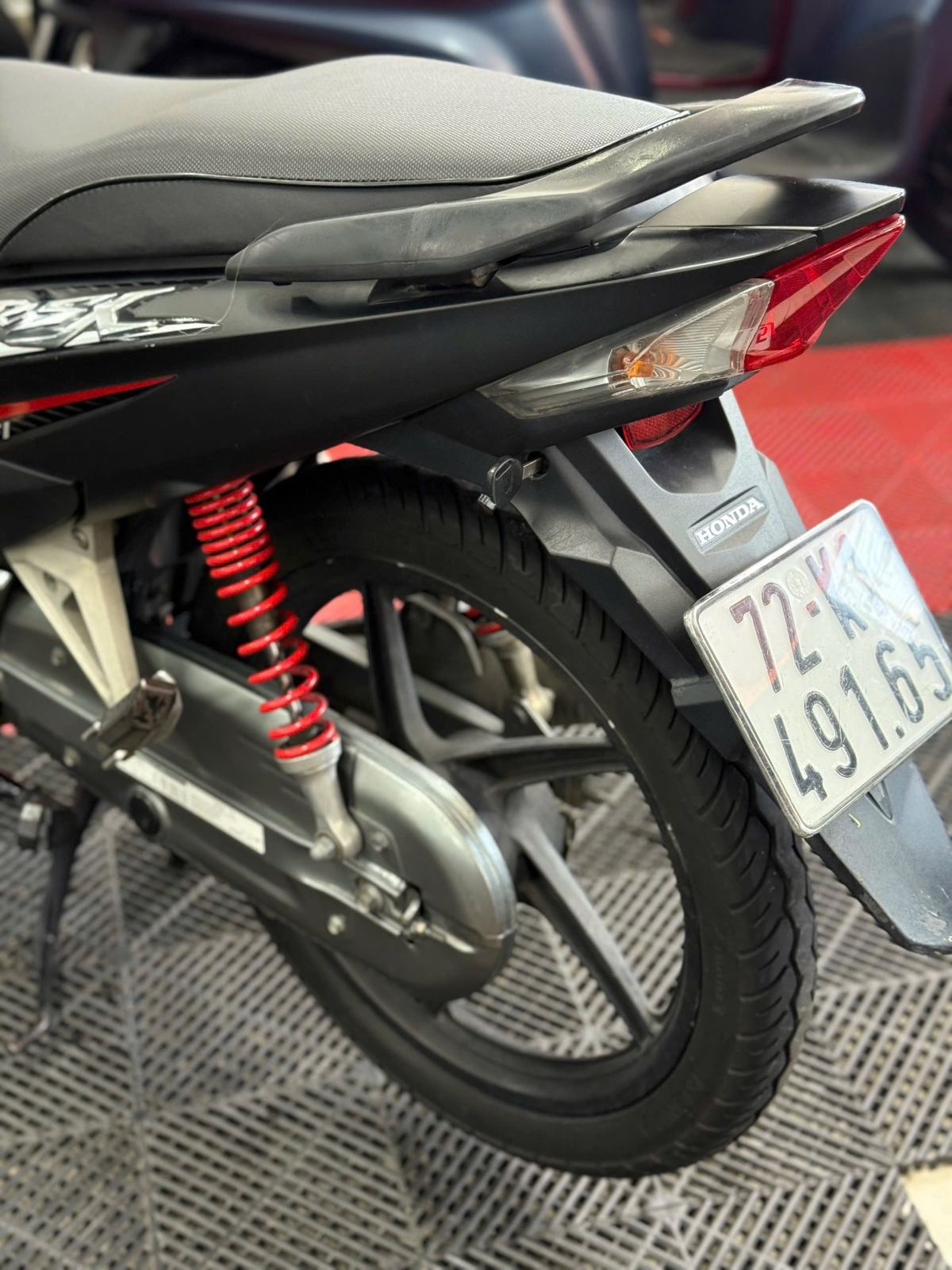 HONDA WAVE RSX FI 2018 72K1-49165