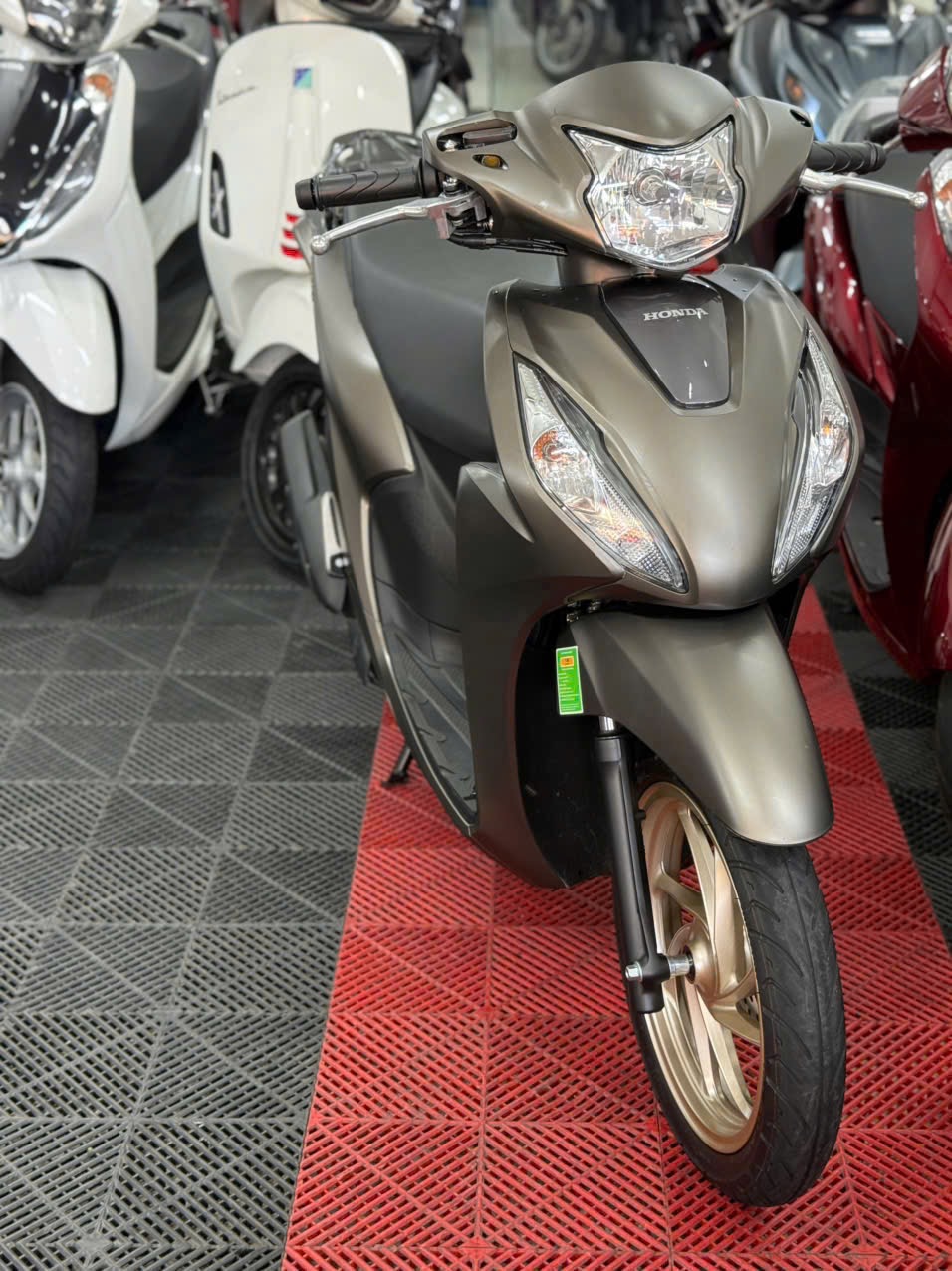 HONDA VISION 2025 SMK 3000KM 50AC-53461
