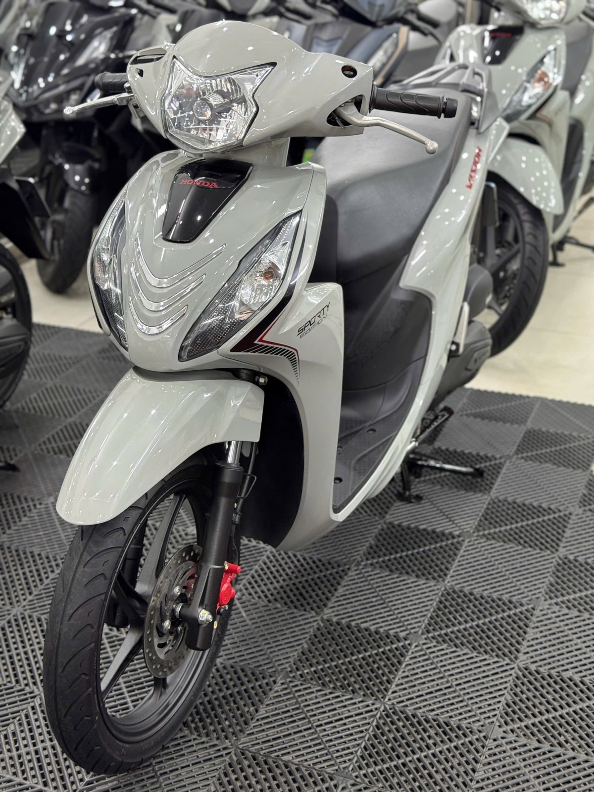 HONDA VISION 2023 BÁNH LỚN 4000KM 61D2-32220