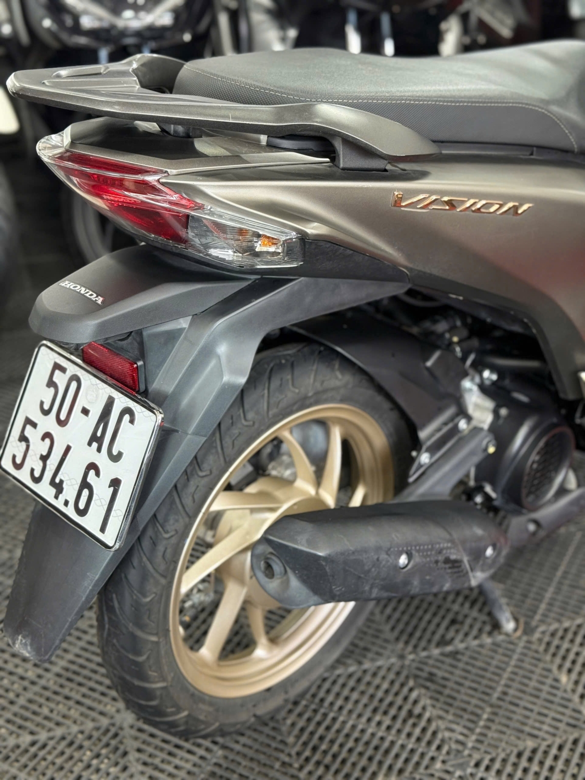HONDA VISION 2025 SMK 3000KM 50AC-53461