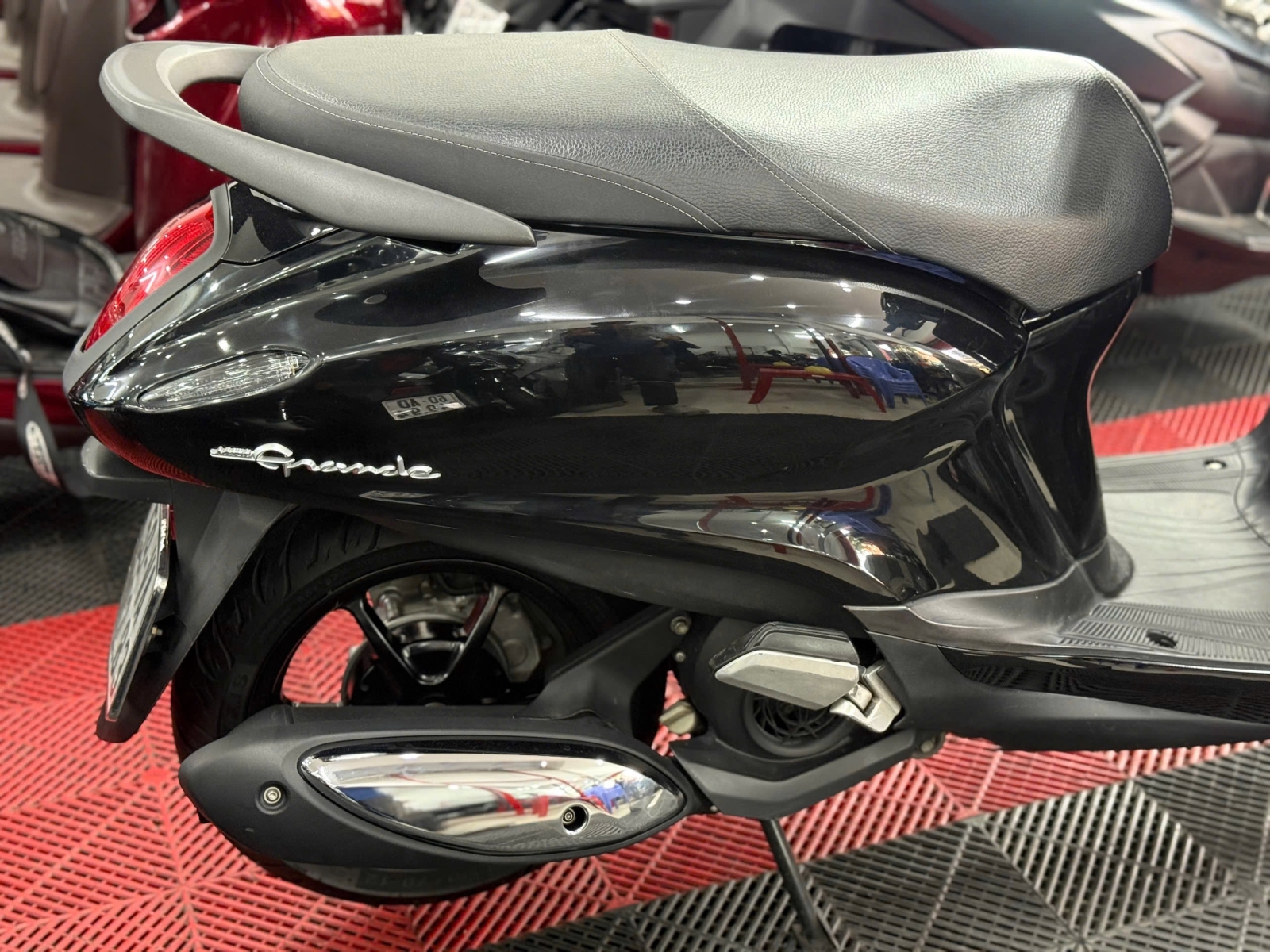 YAMAHA GRANDE 2024 FULL BLACK 61EA-08947