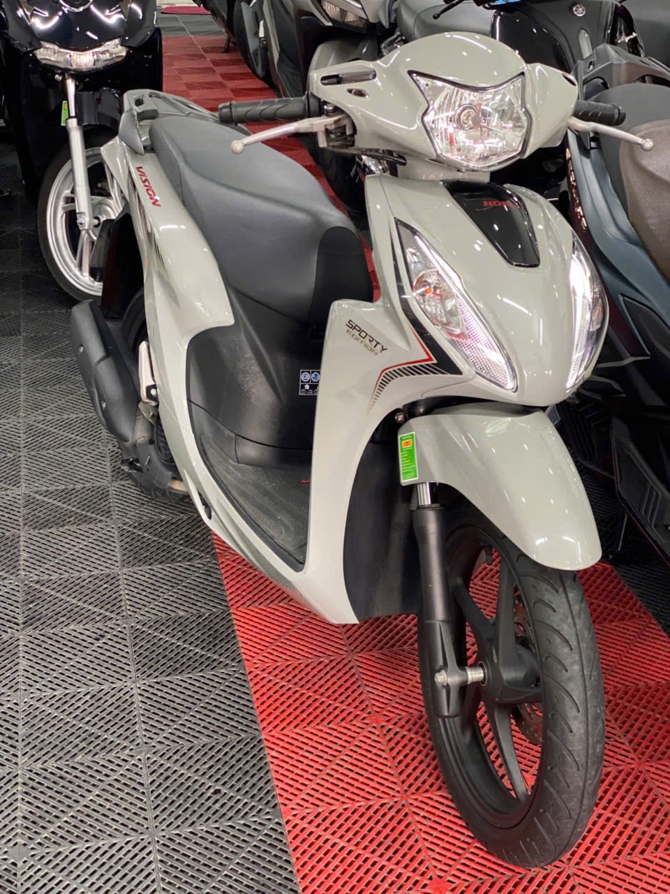 HONDA VISION 2023 Bánh Lớn 6000KM 71H1-10738