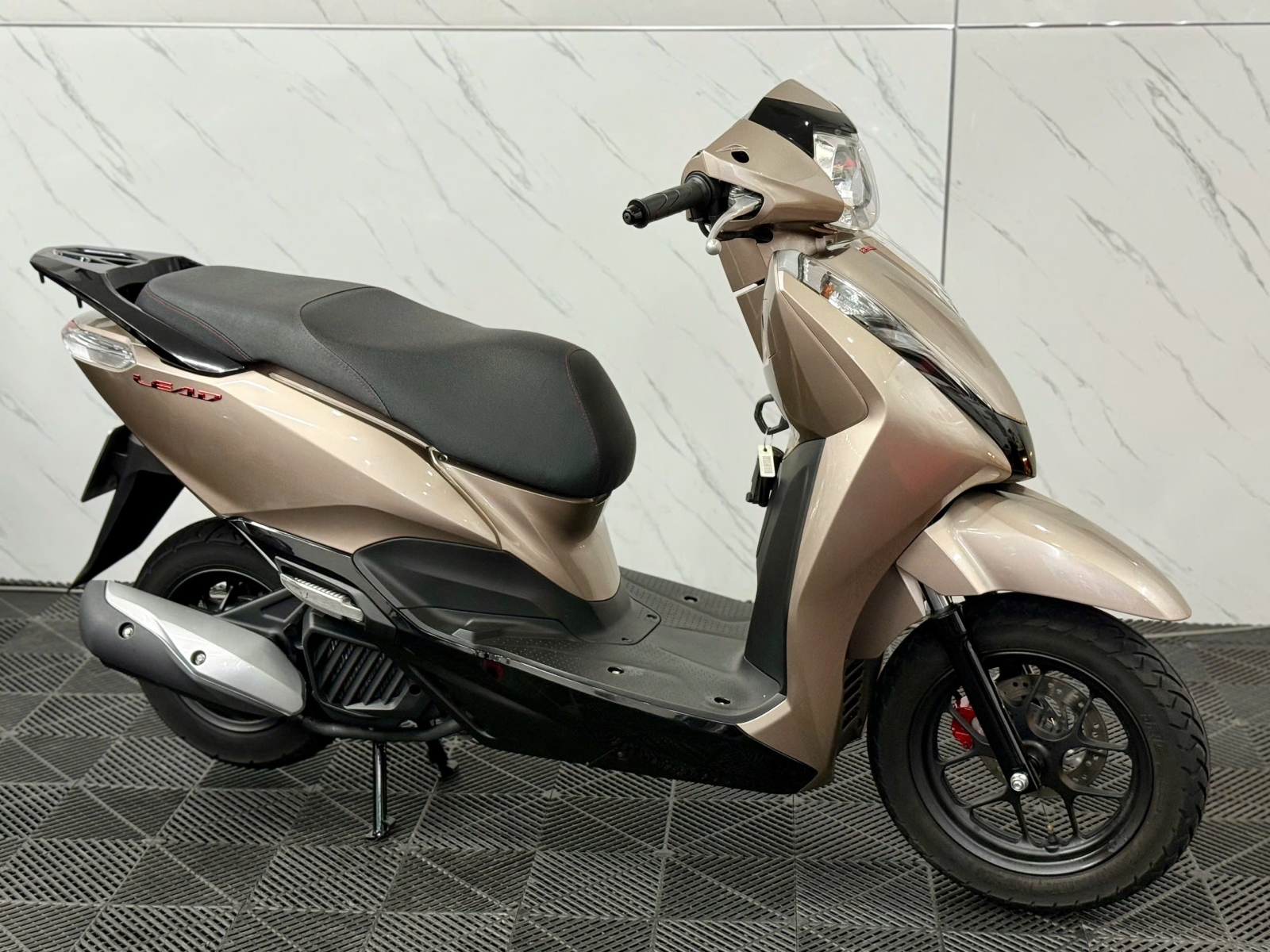 Honda Lead 2018 59V2-91040