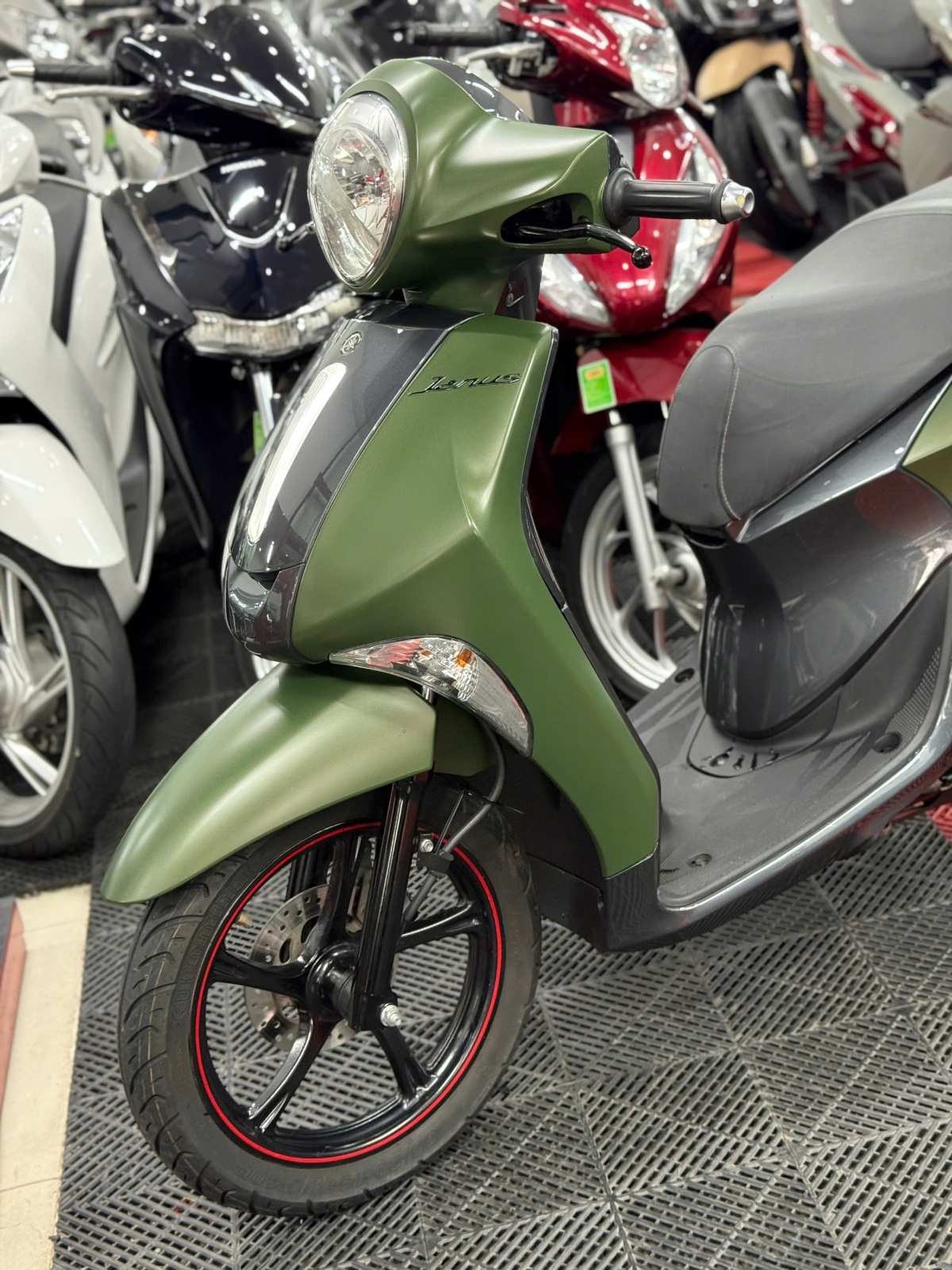 YAMAHA JANUS 2017 SMK 69B1-25342