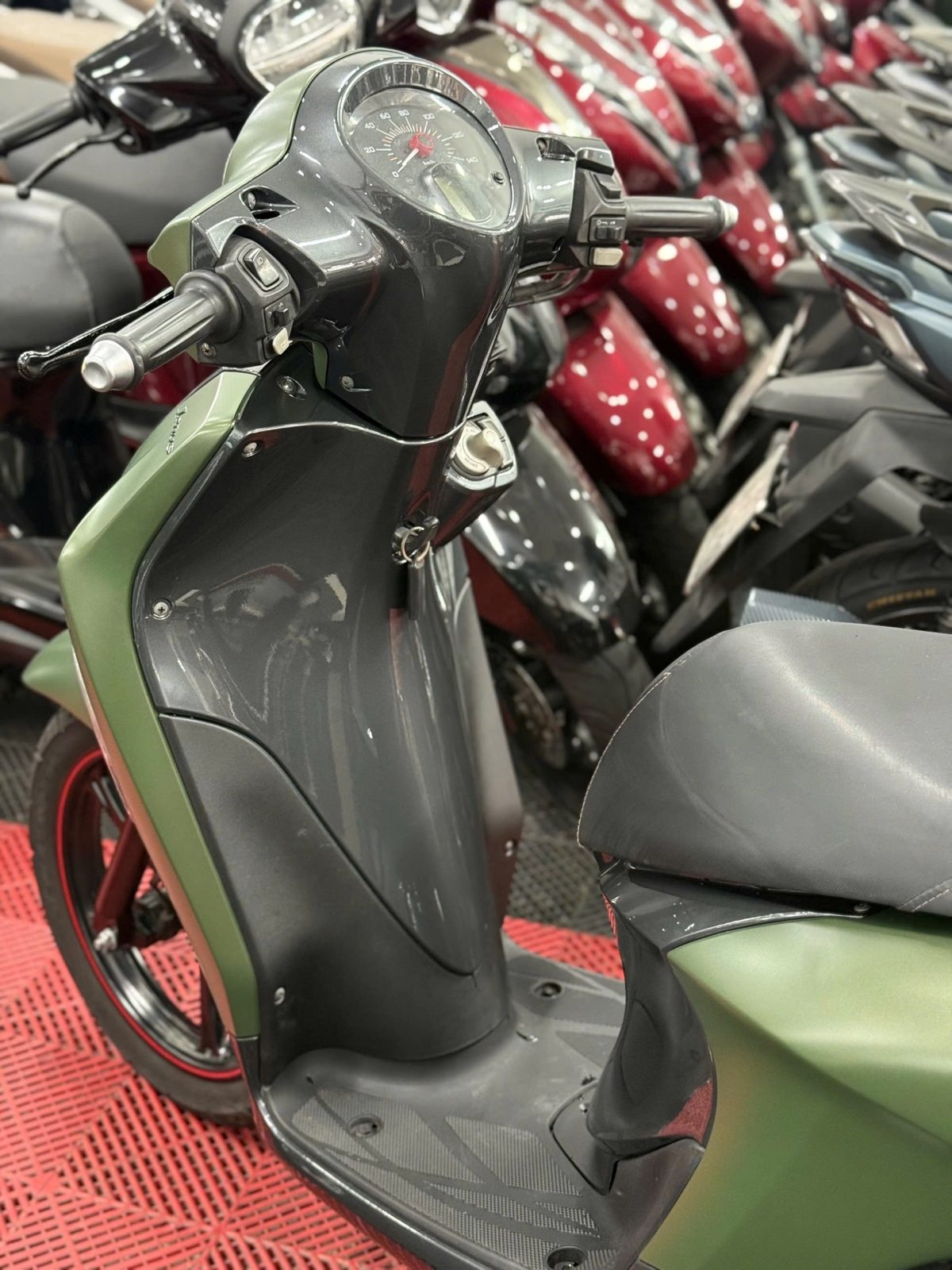 YAMAHA JANUS 2017 SMK 69B1-25342