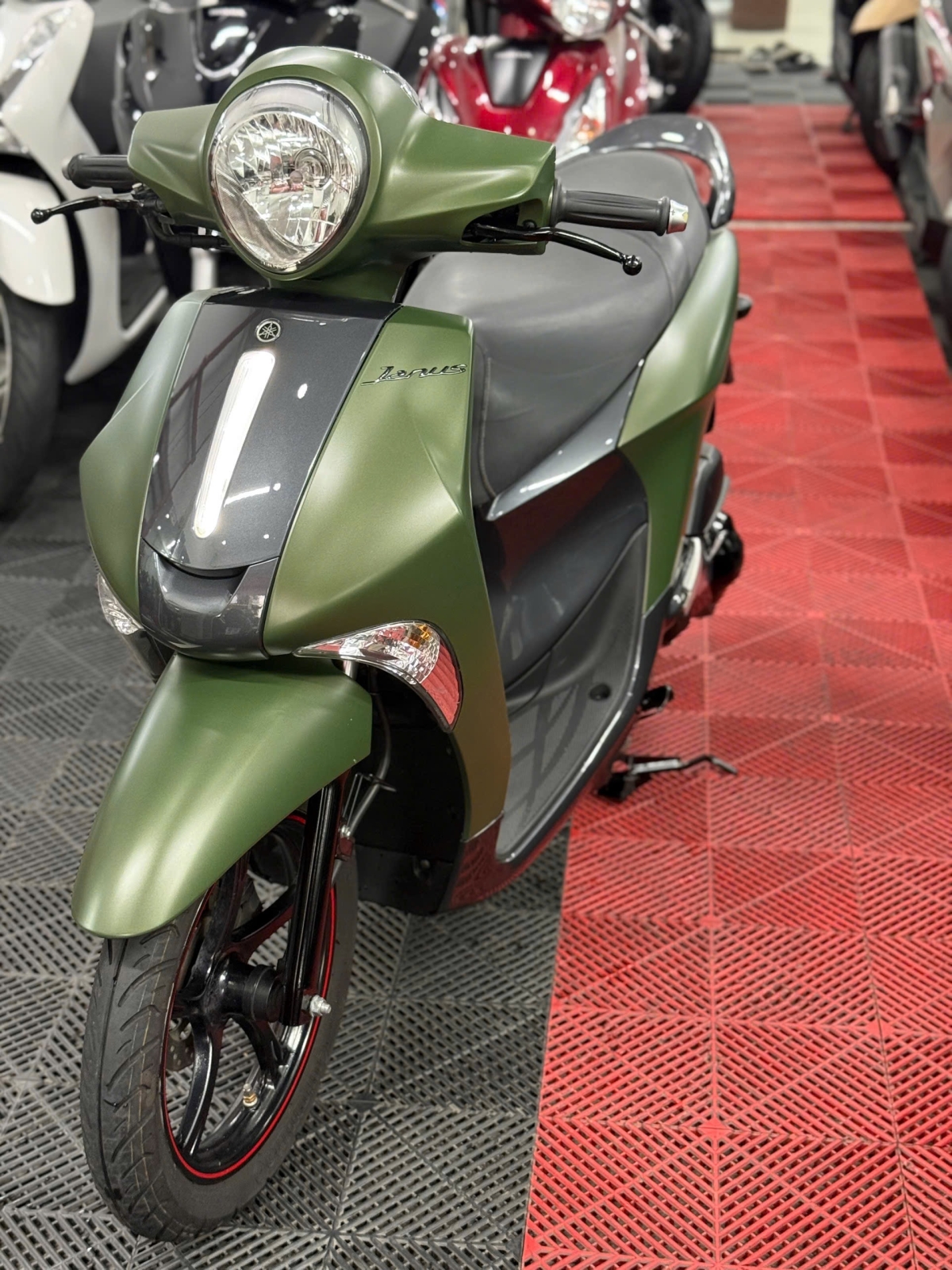 YAMAHA JANUS 2017 SMK 69B1-25342