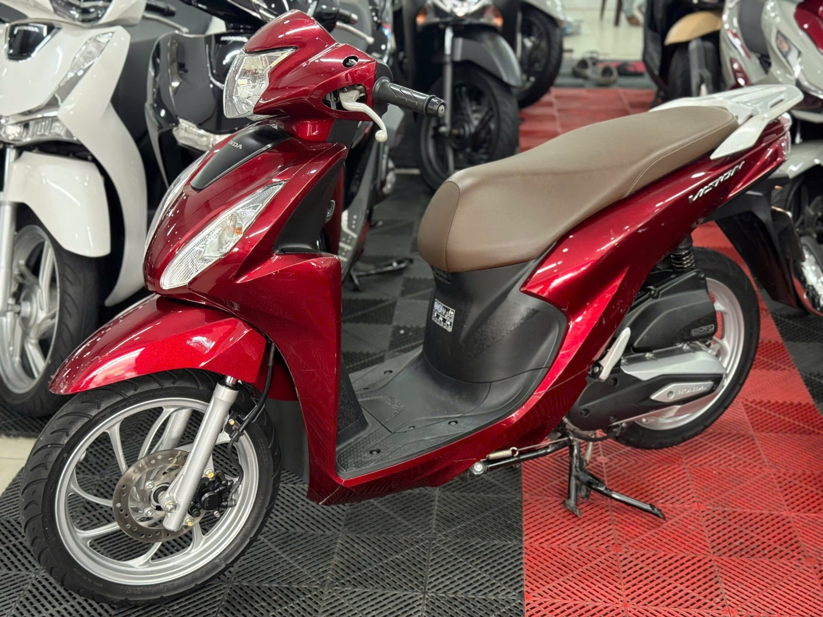HONDA VISION 2023 SMK 7000KM 59XB-31819