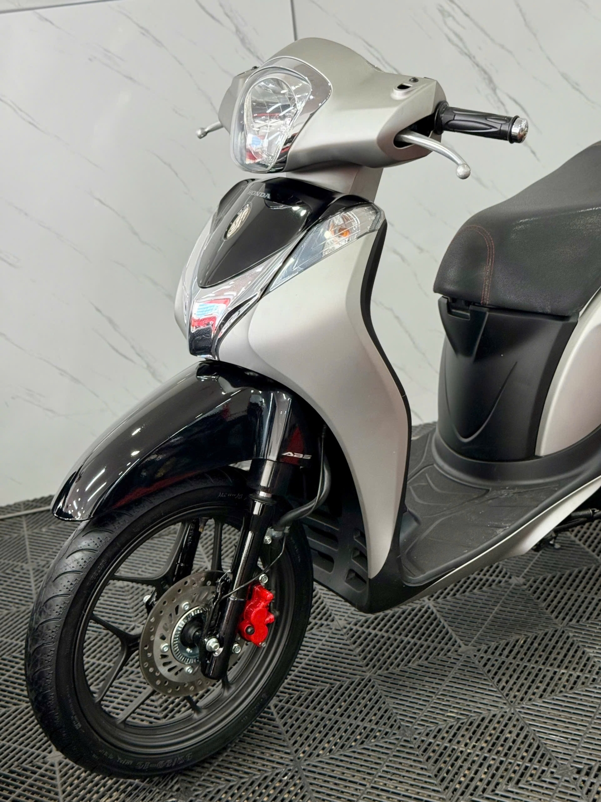 SHmode 2020 ABS 60H1-31153