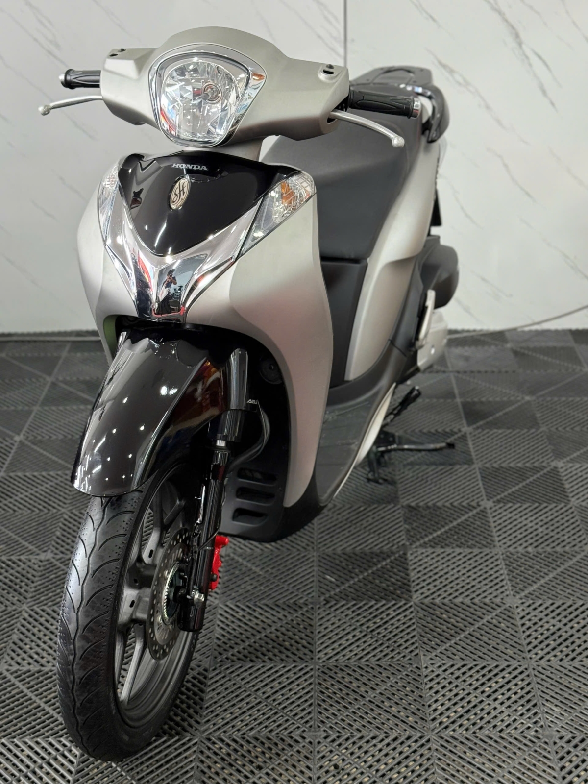 SHmode 2020 ABS 60H1-31153