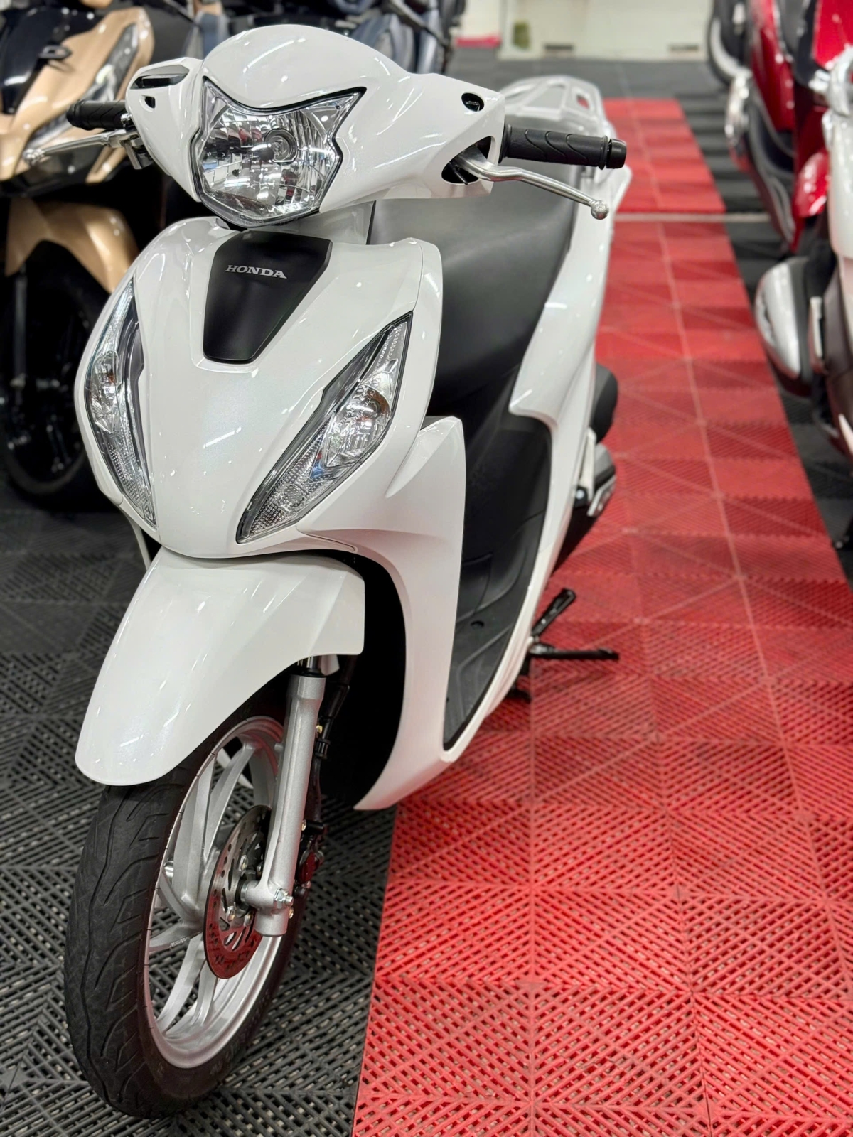 Honda Vision 2026 900km 50AA-85349