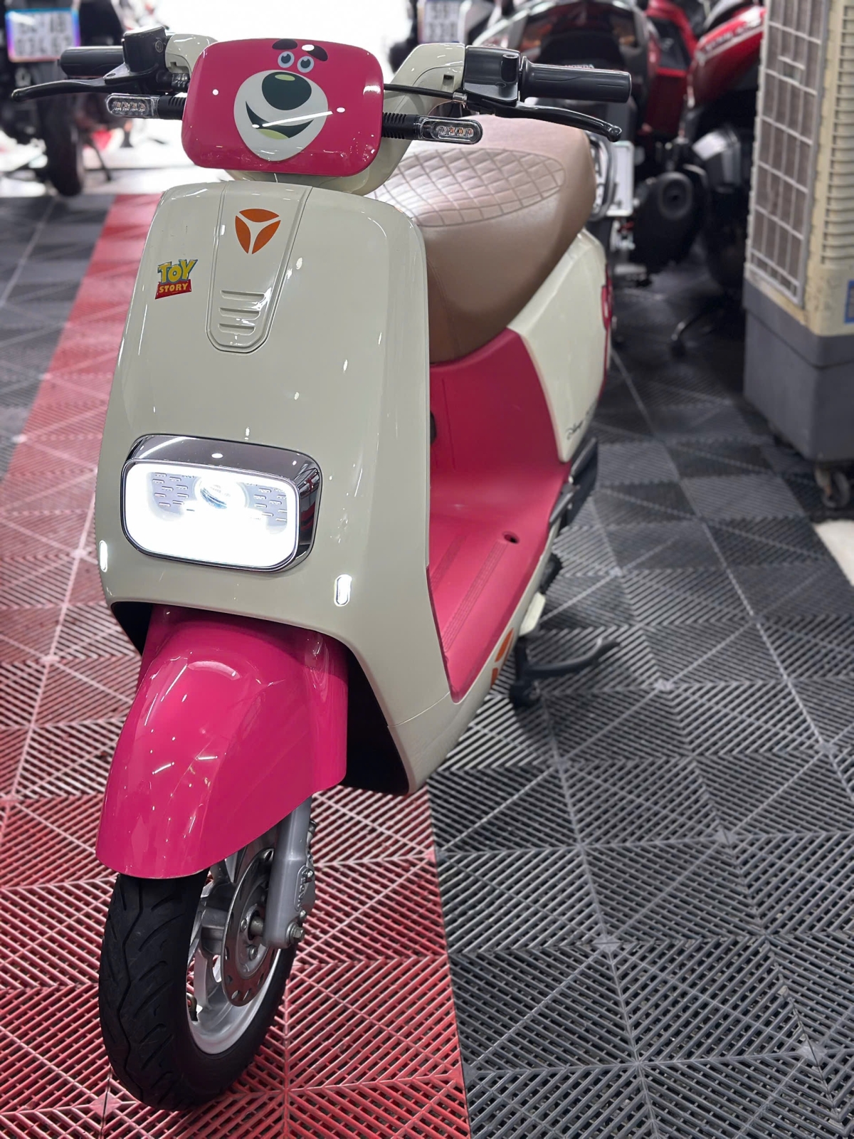 YADEA GẤU DÂU PHIÊN BẢN ĐẶC BIỆT 41MĐ1-61231