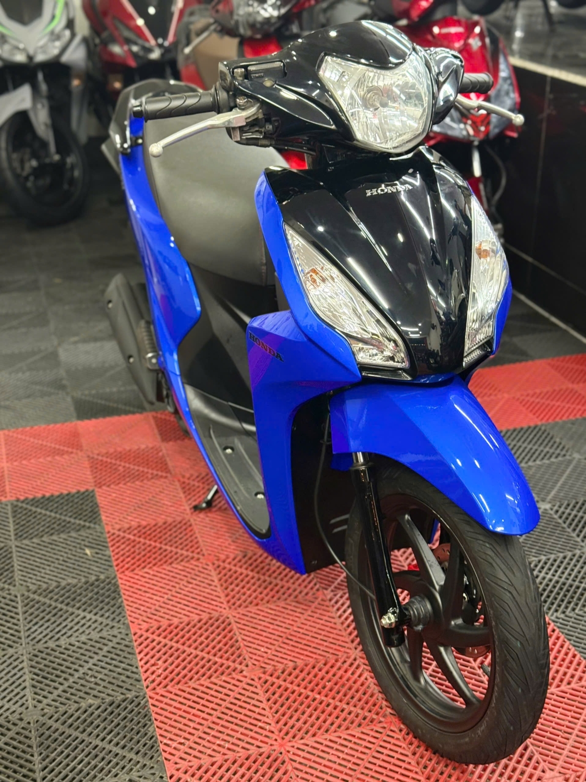 Honda Vision 2015 63B2-49225