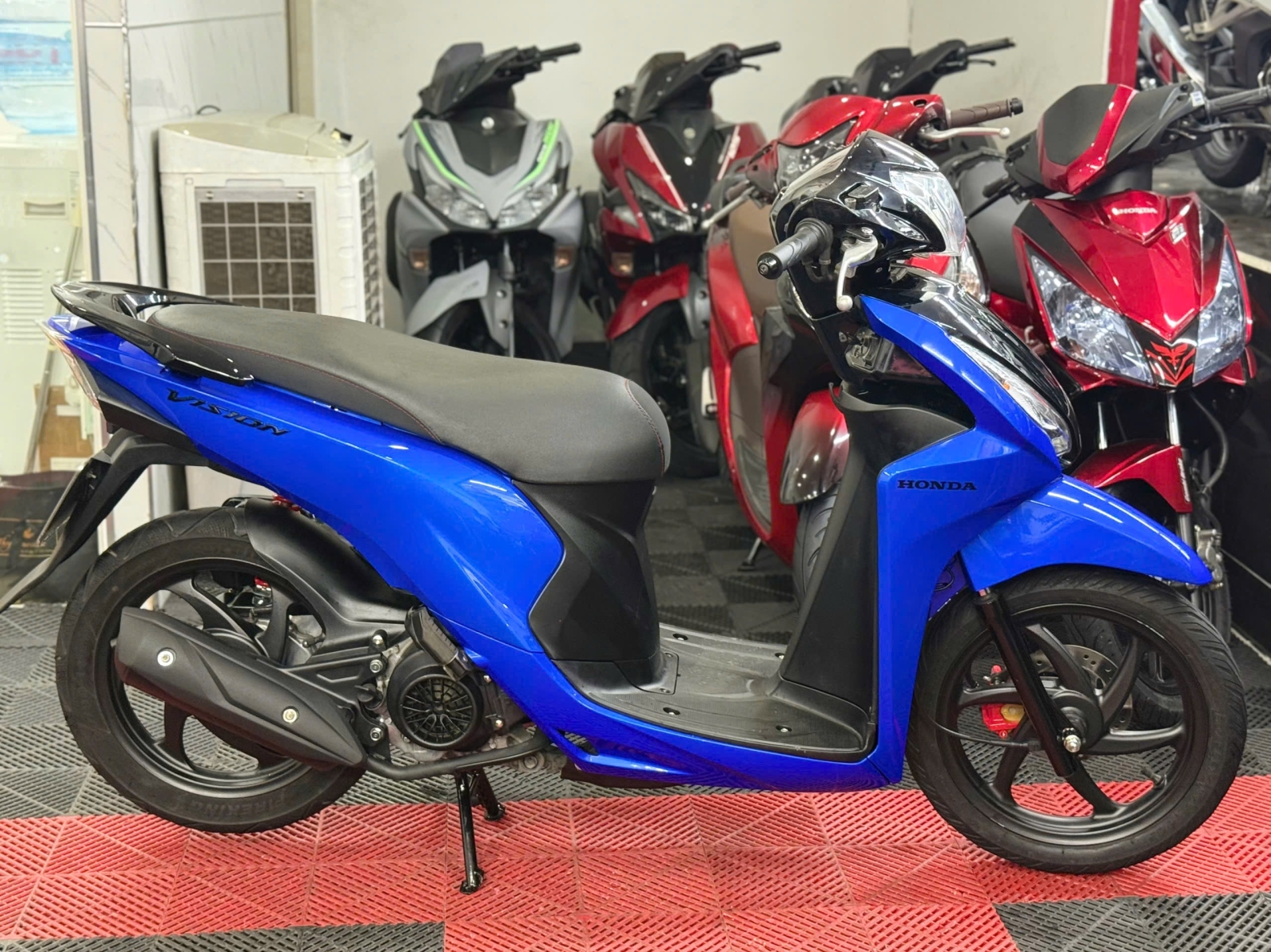 Honda Vision 2015 63B2-49225